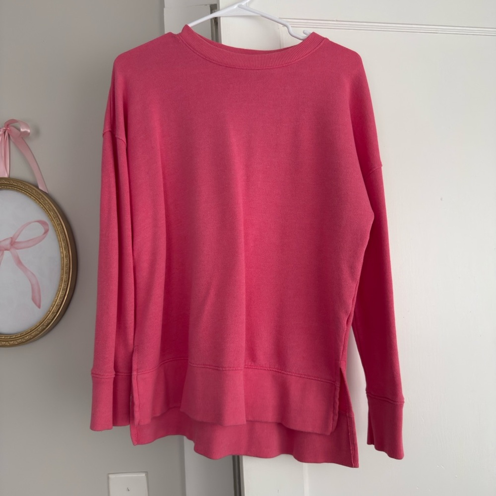 Time and Tru Pink Relaxed Crewneck Sweatshirt